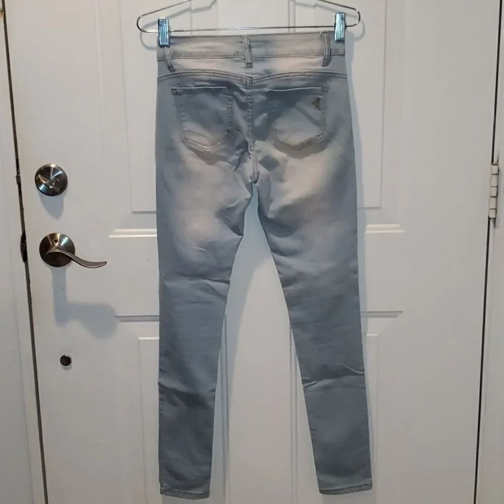 VIP Stretch Jeans 1/2 - Picture 2 of 9